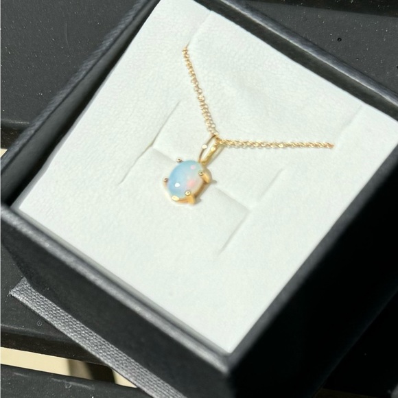 Natural Opal NWOT Necklace 14K yellow gold-filled. NEW. Natural Australian opal. - Picture 9 of 9